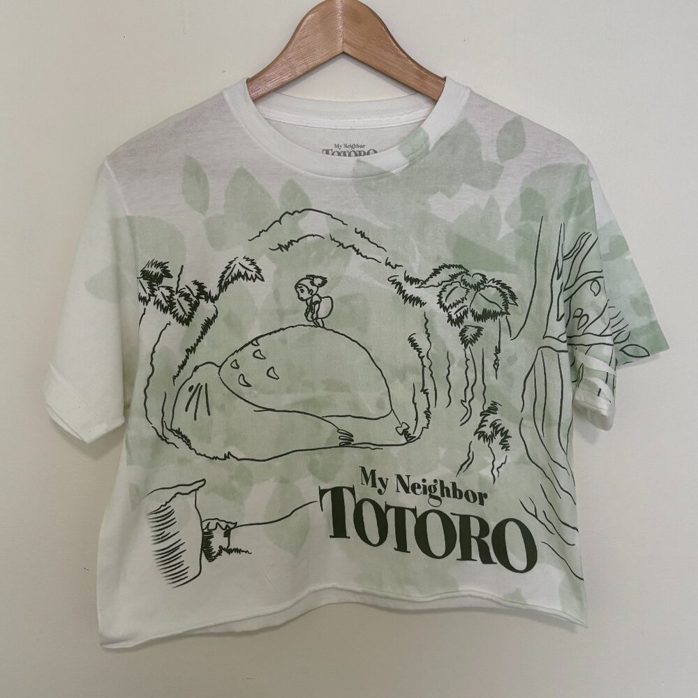 Hot Topic My Neighbor Totoro White Green Cropped Top